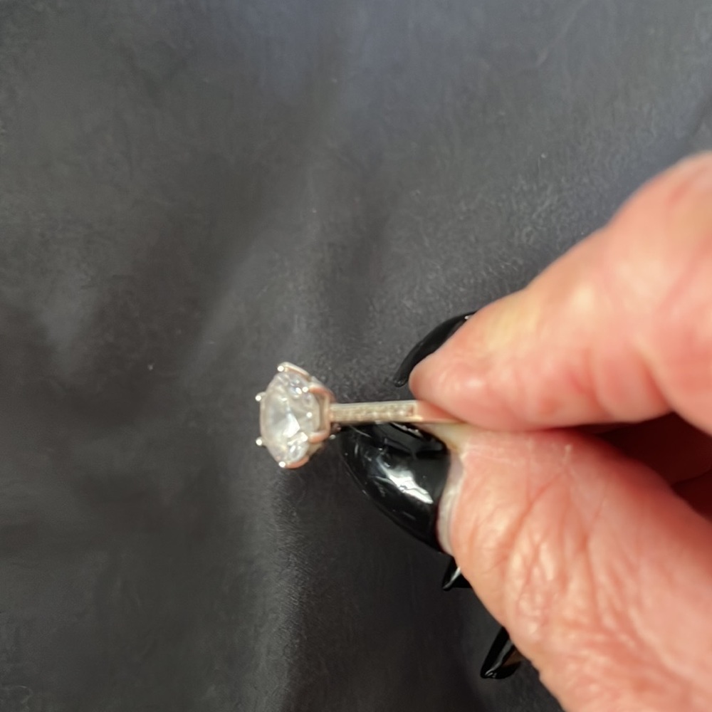 Moissanite Ring - image 4